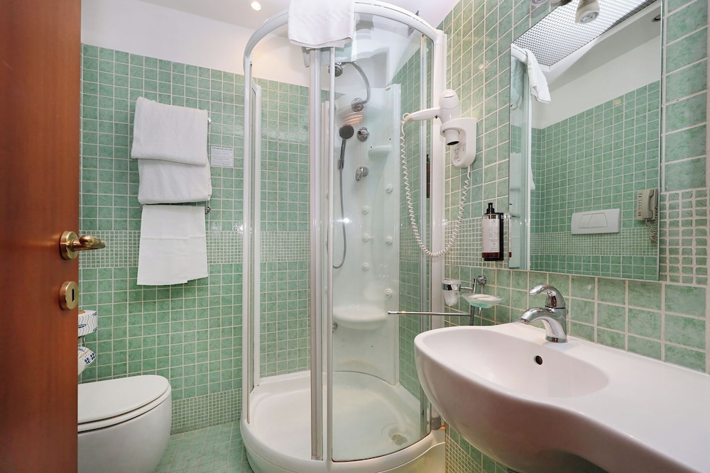 Hotel Corot — Hotel rooms in Rome, Lazio