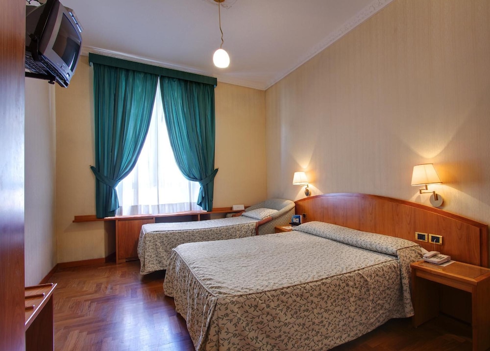 Hotel Corot — Hotel rooms in Rome, Lazio