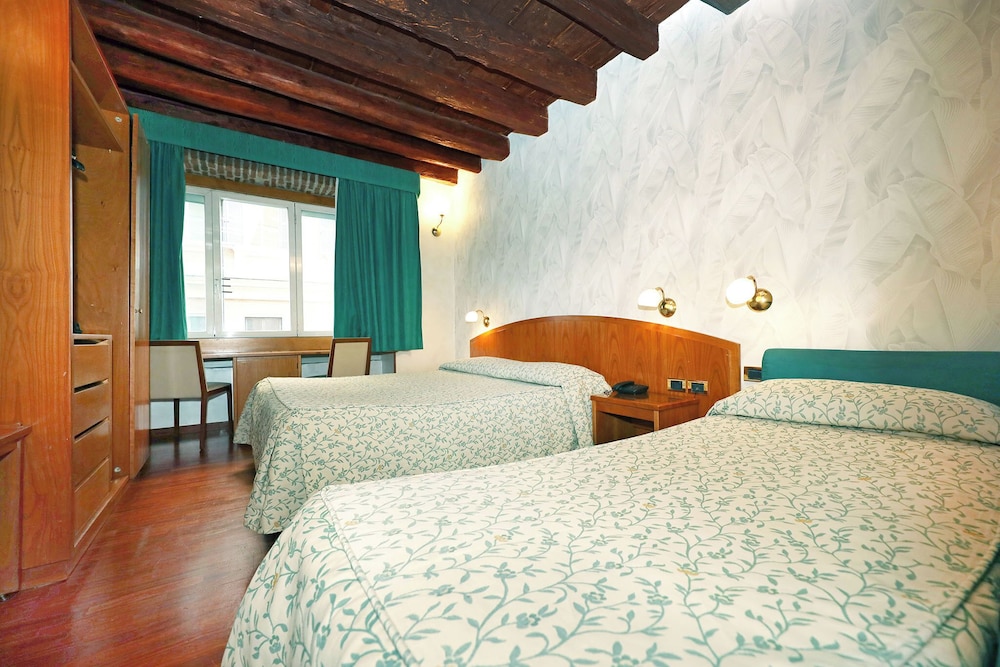 Hotel Corot — Hotel rooms in Rome, Lazio