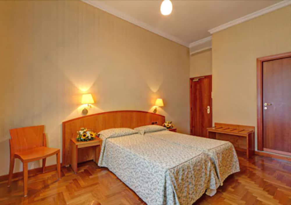 Hotel Corot — Hotel rooms in Rome, Lazio