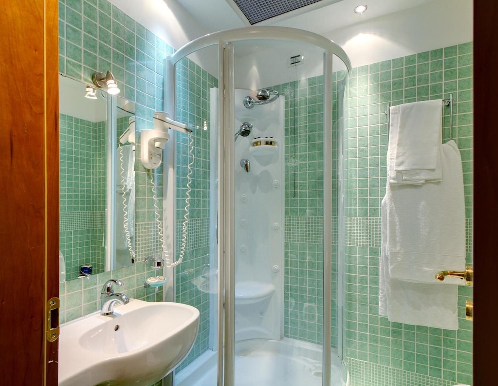 Hotel Corot — Hotel rooms in Rome, Lazio