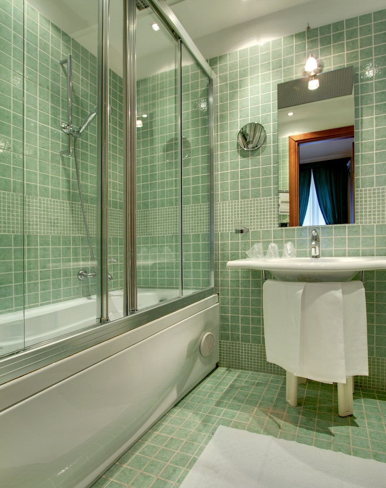 Hotel Corot — Hotel rooms in Rome, Lazio