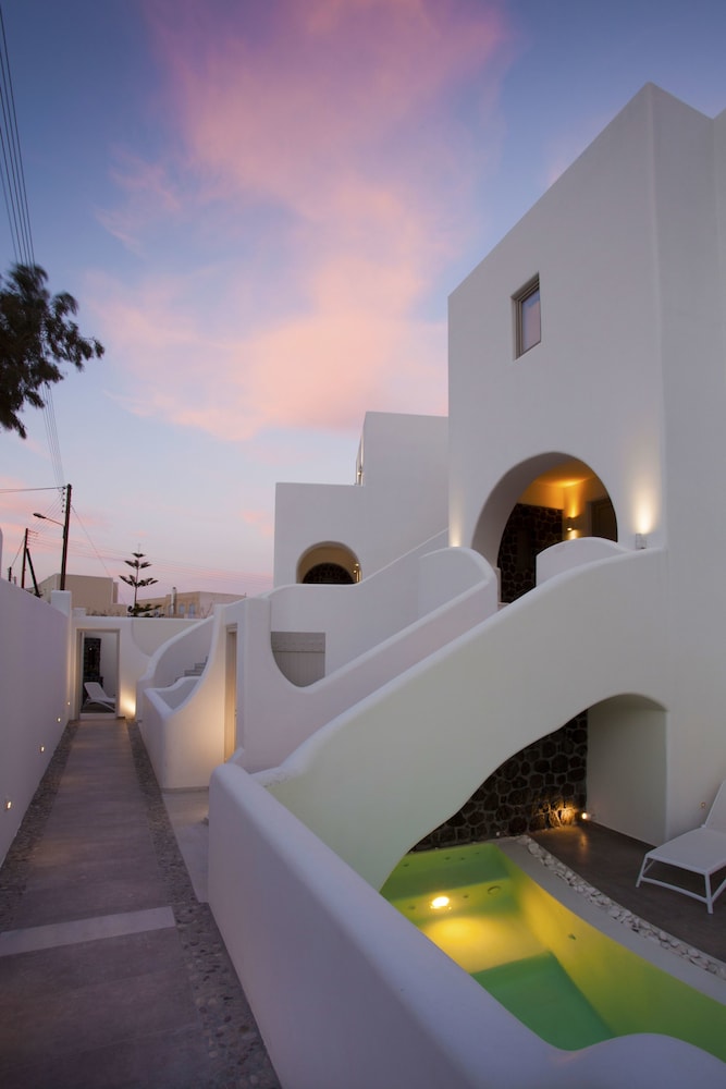 La Bellezza Eco Boutique Hotel — Hotel building in Kamari, South Aegean