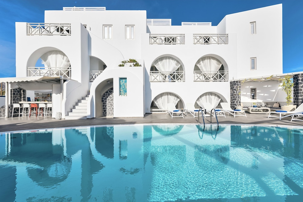 La Bellezza Eco Boutique Hotel — Main photo in Kamari, South Aegean