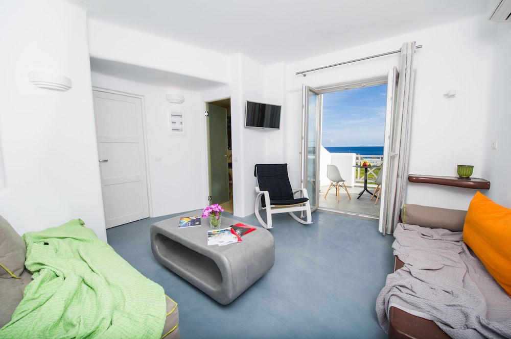 La Bellezza Eco Boutique Hotel — Hotel rooms in Kamari, South Aegean