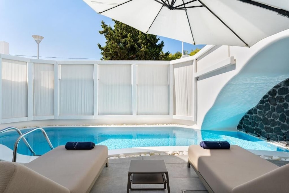 La Bellezza Eco Boutique Hotel — Swimming pool in Kamari, South Aegean