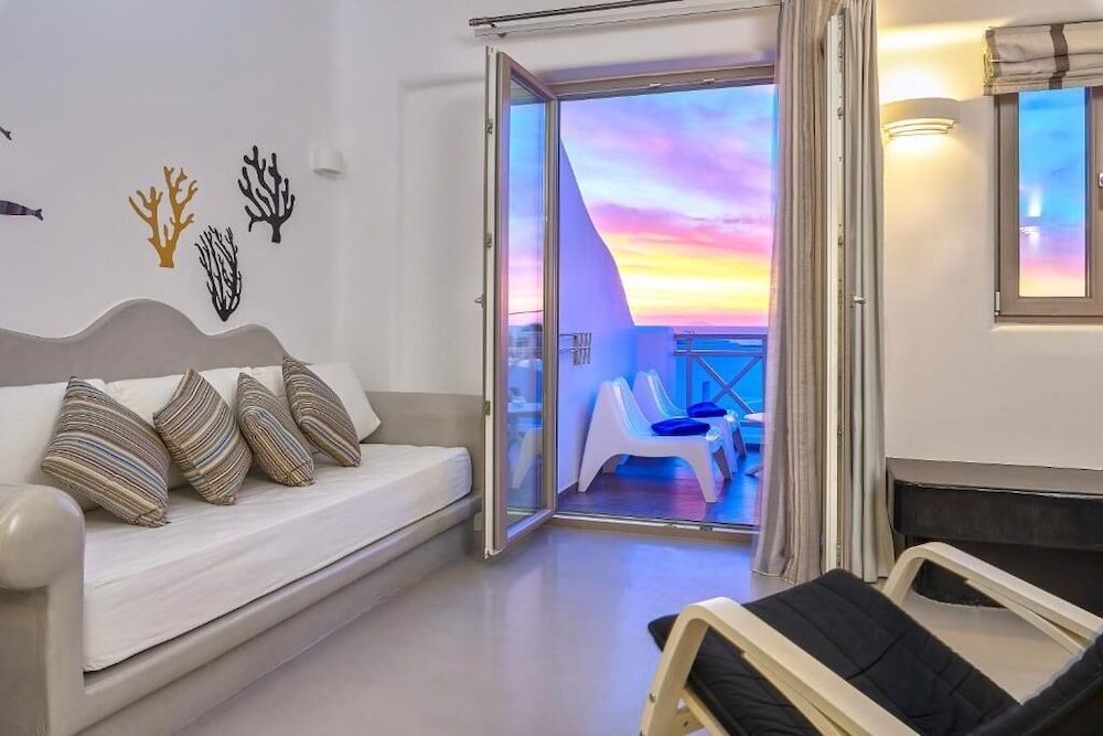 La Bellezza Eco Boutique Hotel — Hotel rooms in Kamari, South Aegean