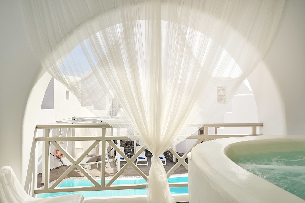 La Bellezza Eco Boutique Hotel — Hotel rooms in Kamari, South Aegean