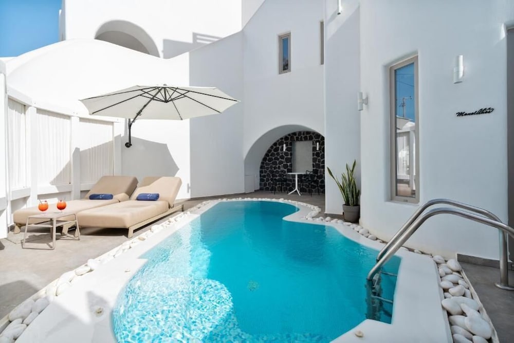 La Bellezza Eco Boutique Hotel — Swimming pool in Kamari, South Aegean