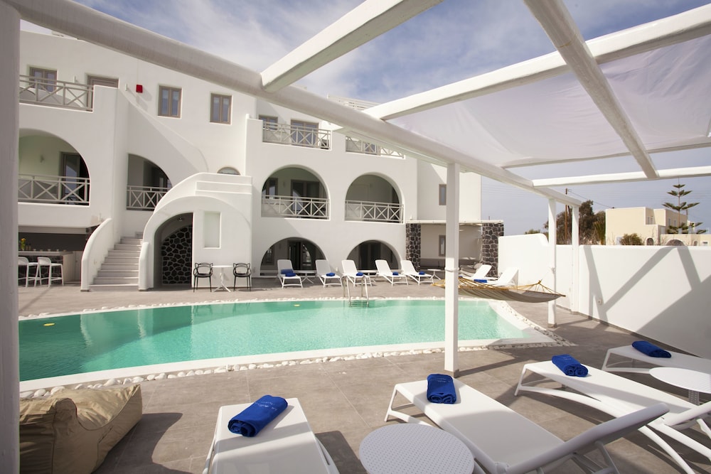 La Bellezza Eco Boutique Hotel — Swimming pool in Kamari, South Aegean