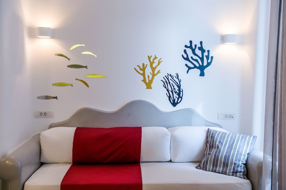 La Bellezza Eco Boutique Hotel — Hotel rooms in Kamari, South Aegean