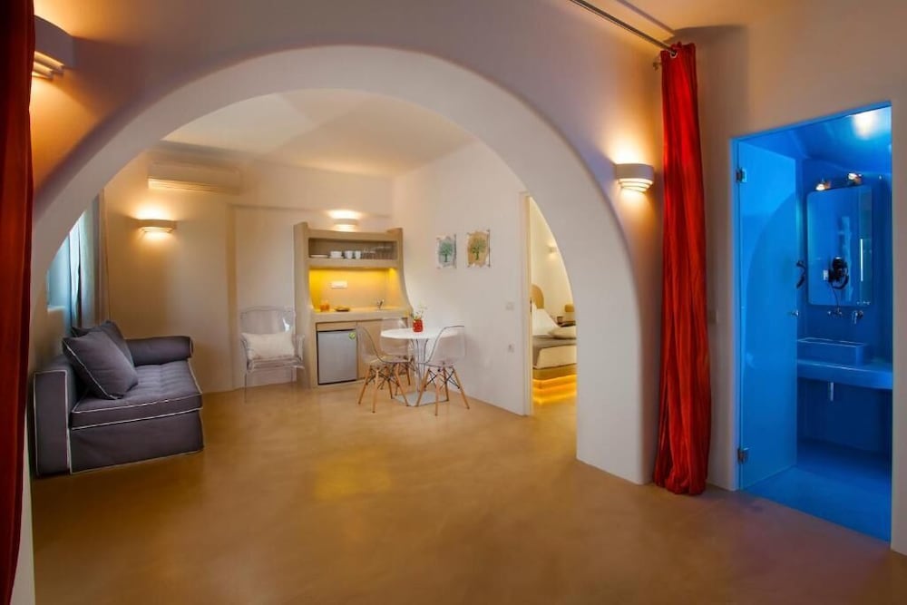 La Bellezza Eco Boutique Hotel — Hotel rooms in Kamari, South Aegean