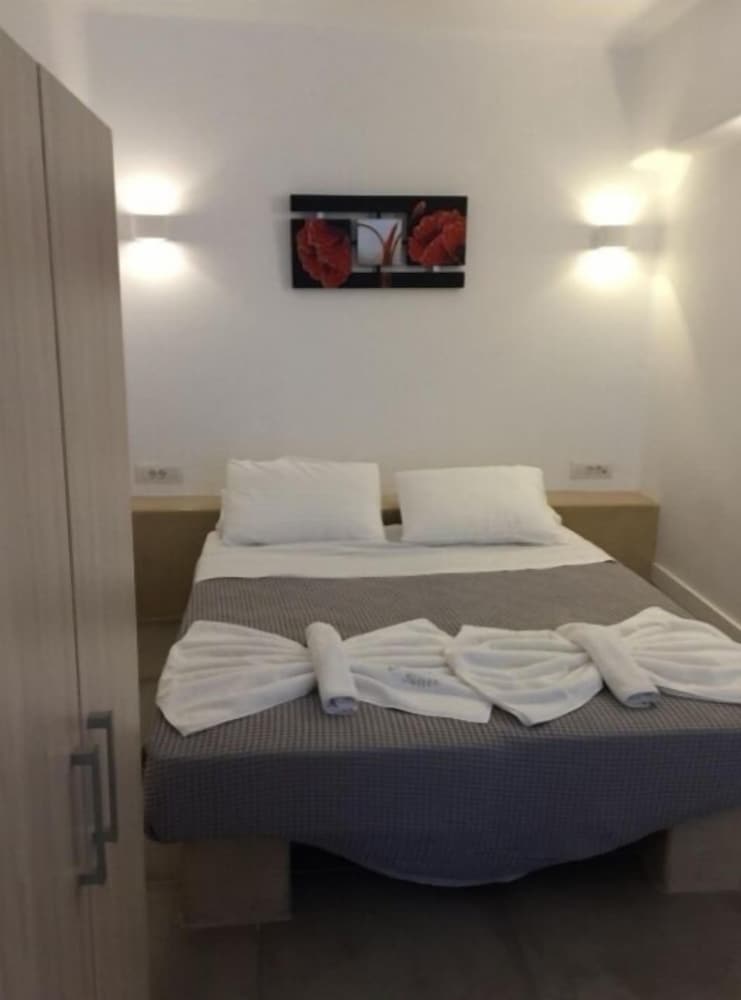 La Bellezza Eco Boutique Hotel — Hotel rooms in Kamari, South Aegean