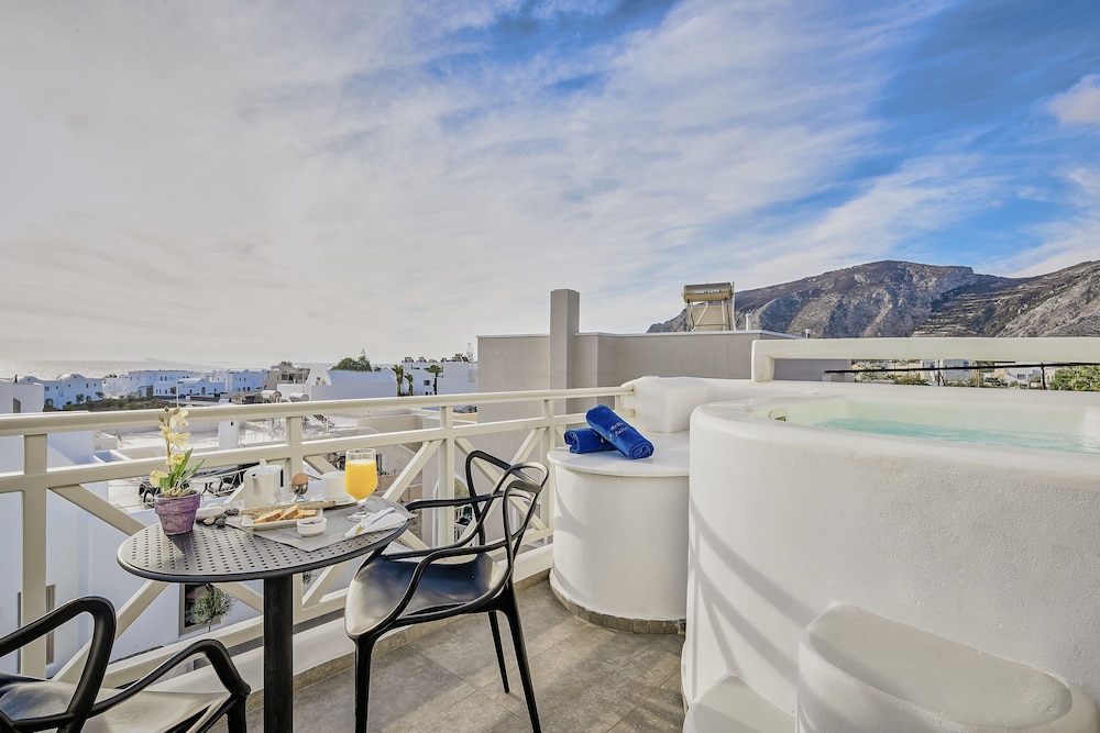 La Bellezza Eco Boutique Hotel — Hotel rooms in Kamari, South Aegean