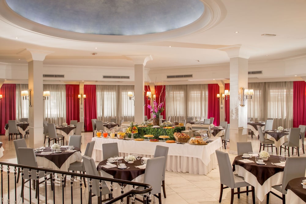 Hotel Cristoforo Colombo — Restaurant & bars in Rome, Lazio