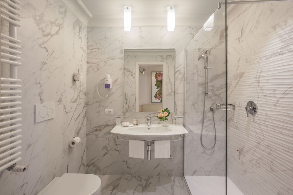 Hotel Cristoforo Colombo — Hotel rooms in Rome, Lazio