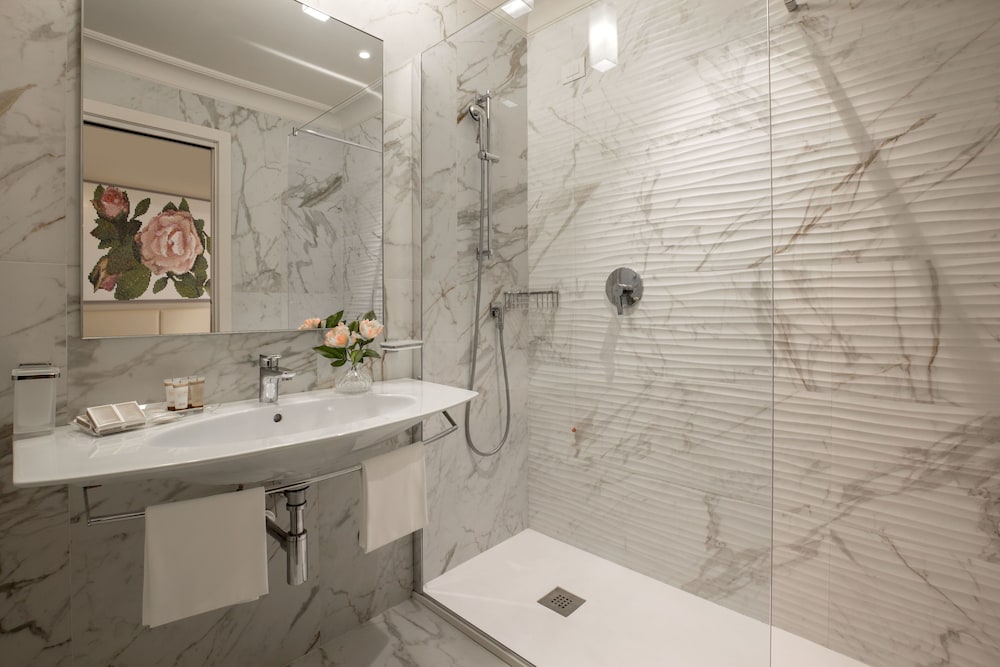 Hotel Cristoforo Colombo — Hotel rooms in Rome, Lazio