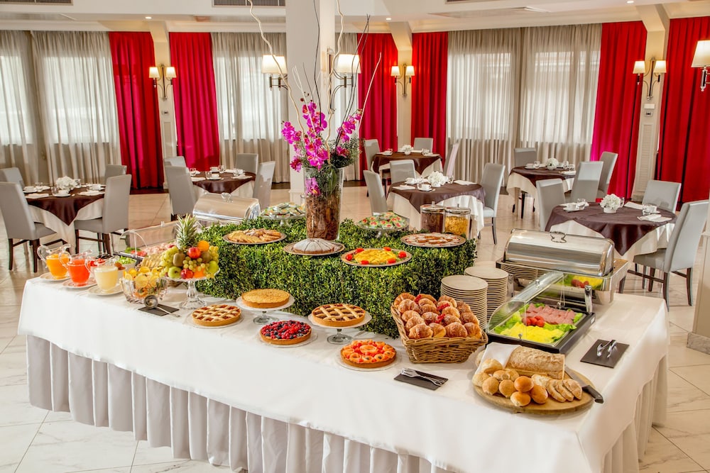 Hotel Cristoforo Colombo — Restaurant & bars in Rome, Lazio