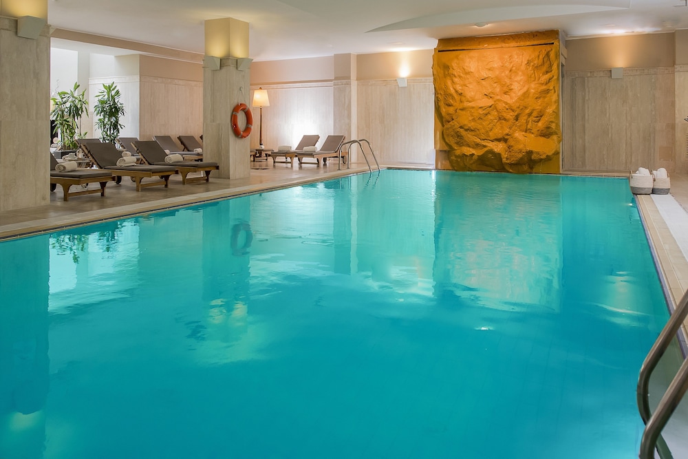 Crowne Plaza Rome-St. Peter's Hotel & Spa by IHG — Swimming pool in Rome, Lazio