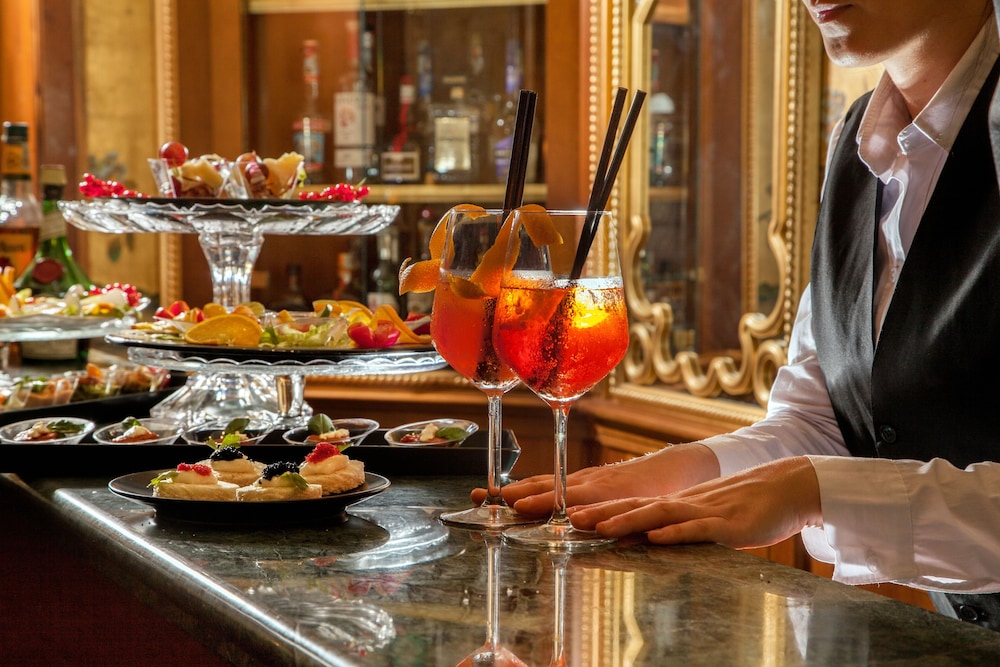 Hotel Degli Aranci — Restaurant & bars in Rome, Lazio