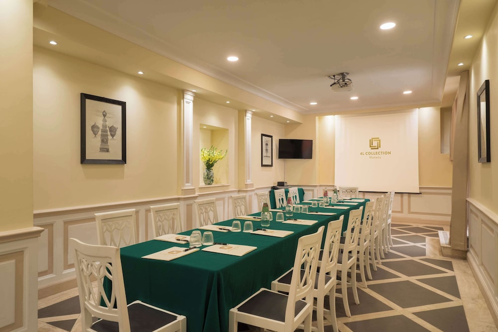 Hotel Degli Aranci — Hotel building in Rome, Lazio