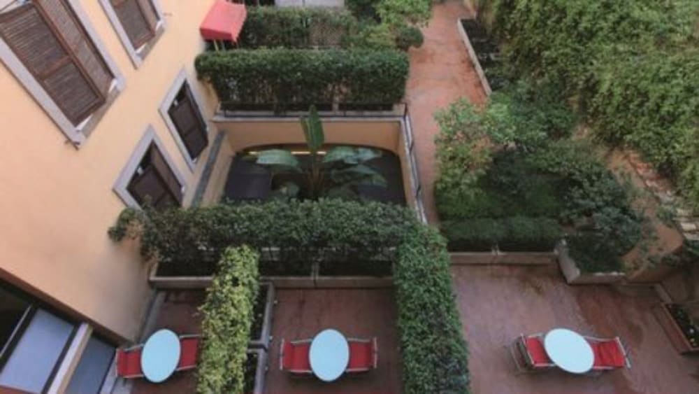 Dei Borgognoni Hotel — Hotel building in Rome, Lazio