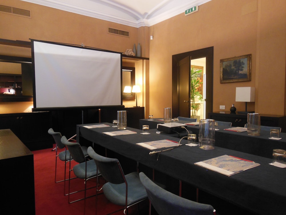Dei Borgognoni Hotel — Hotel building in Rome, Lazio