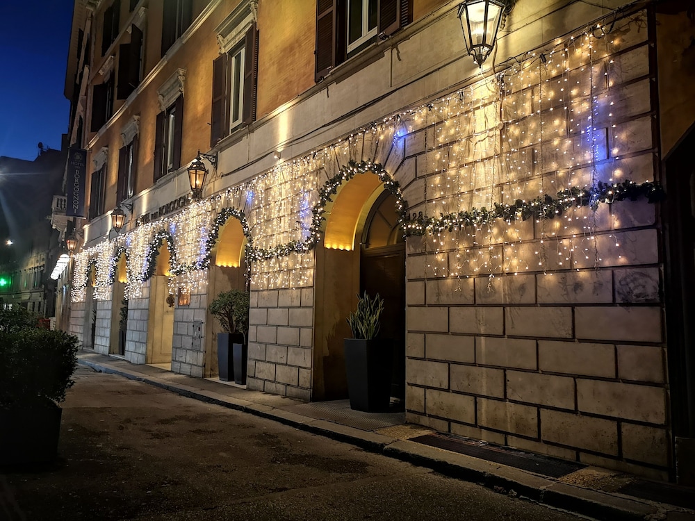 Dei Borgognoni Hotel — Hotel building in Rome, Lazio