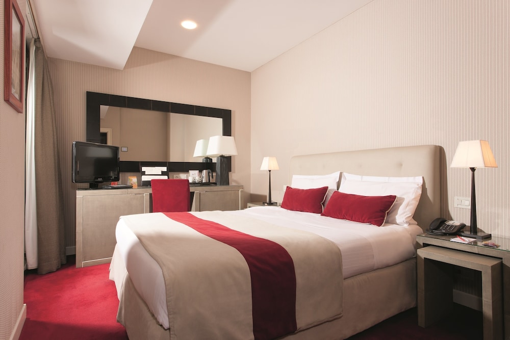 Dei Borgognoni Hotel — Hotel rooms in Rome, Lazio
