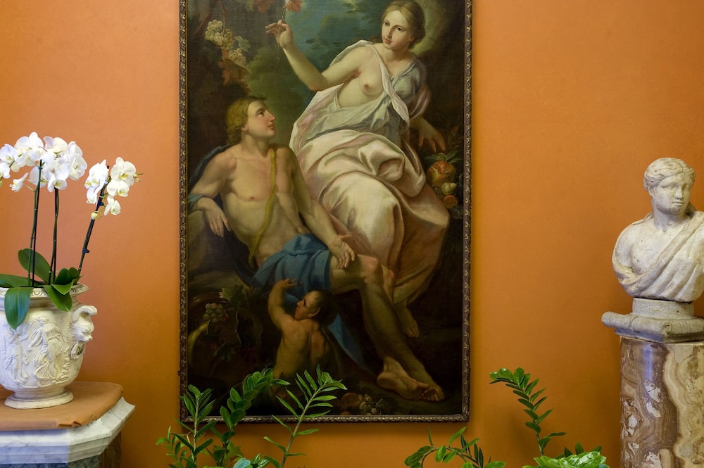Dei Borgognoni Hotel — Hotel rooms in Rome, Lazio