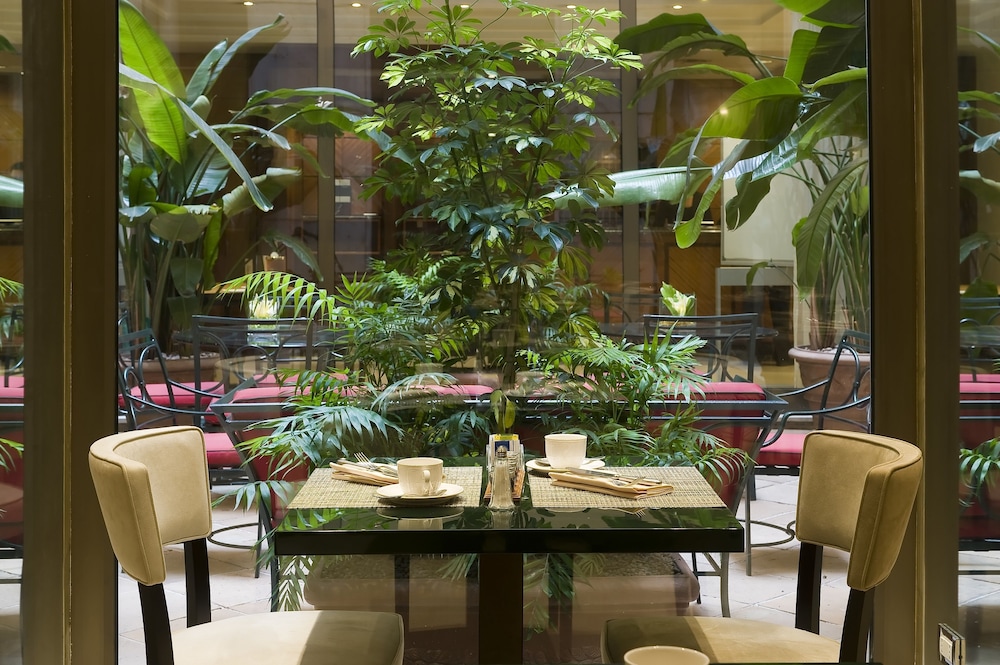 Hotel Dei Mellini — Restaurant & bars in Rome, Lazio