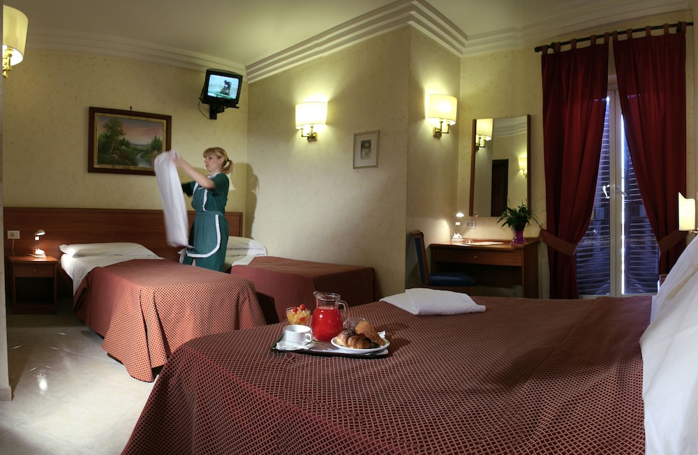 Hotel Delle Muse — Hotel rooms in Rome, Lazio
