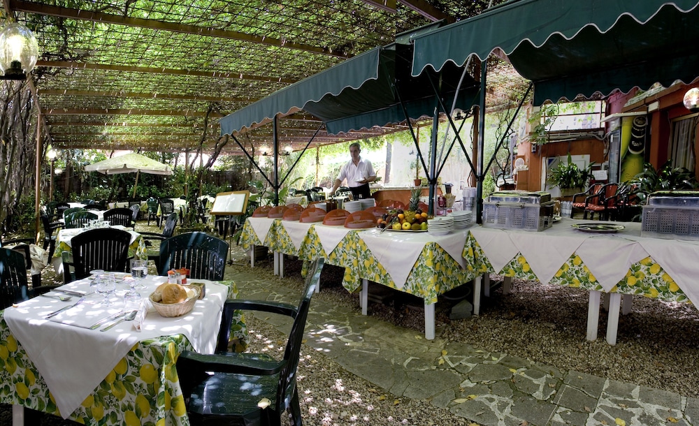 Hotel Delle Muse — Restaurant & bars in Rome, Lazio