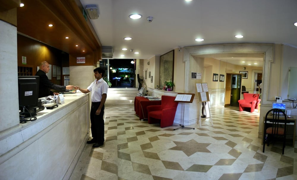 Hotel Delle Muse — Hotel building in Rome, Lazio
