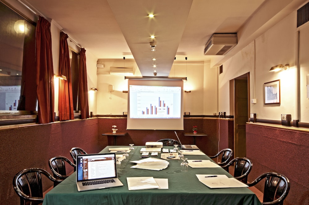 Hotel Delle Muse — Hotel building in Rome, Lazio