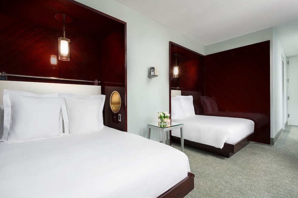 Royalton New York — Hotel rooms in New York City, New York State