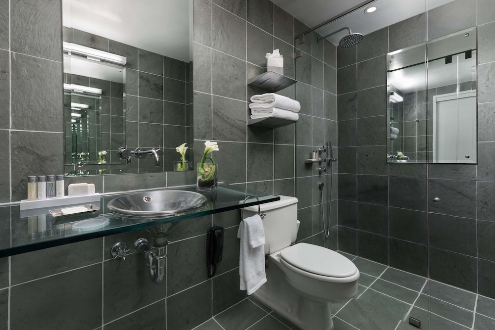 Royalton New York — Hotel rooms in New York City, New York State