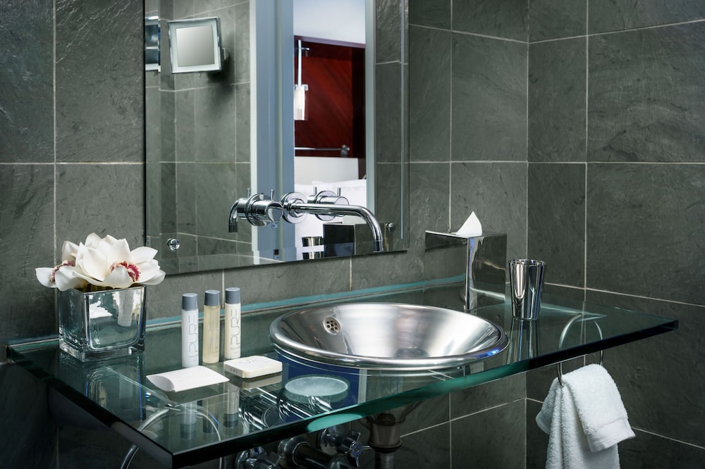 Royalton New York — Hotel rooms in New York City, New York State
