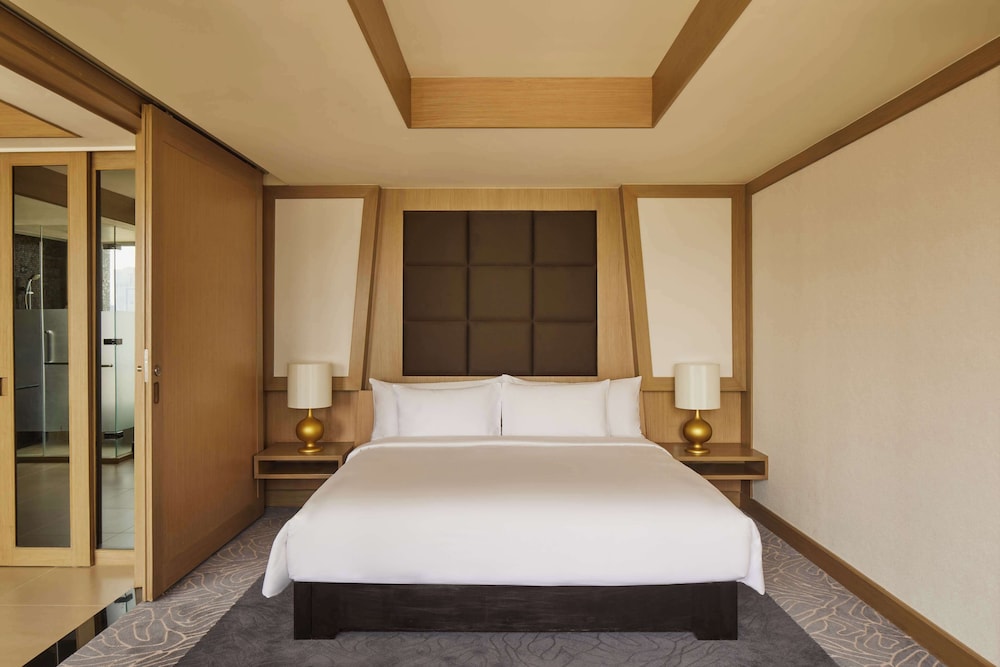 Banyan Tree Bangkok — Hotel rooms in Bangkok, Bangkok