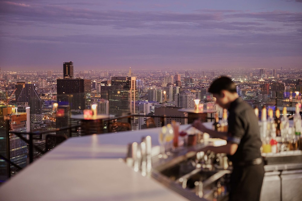 Banyan Tree Bangkok — Restaurant & bars in Bangkok, Bangkok