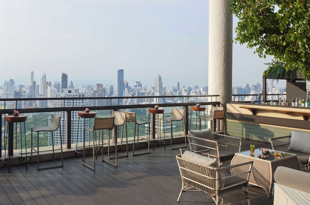 Banyan Tree Bangkok — Restaurant & bars in Bangkok, Bangkok