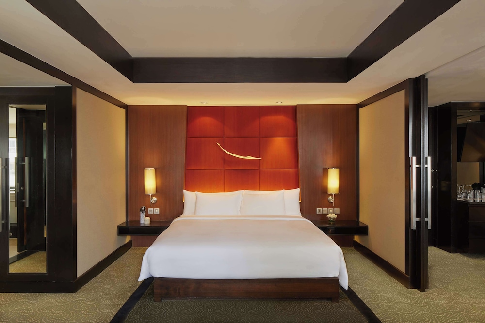 Banyan Tree Bangkok — Hotel rooms in Bangkok, Bangkok