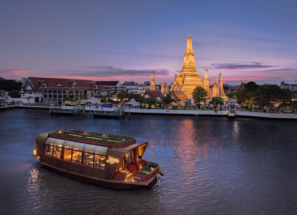 Banyan Tree Bangkok — Attractions in the area in Bangkok, Bangkok
