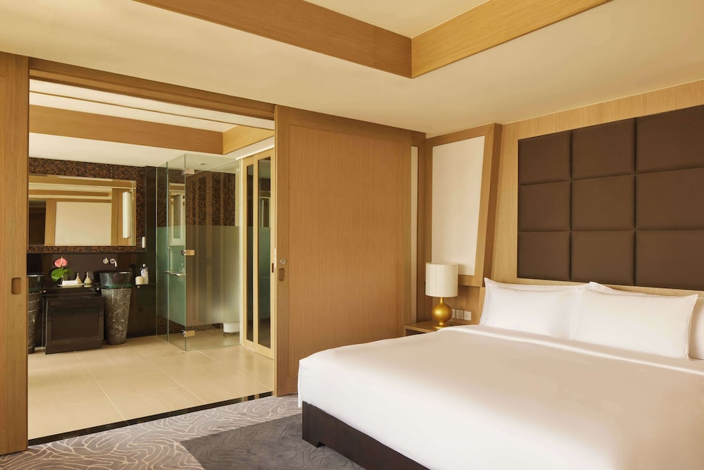 Banyan Tree Bangkok — Hotel rooms in Bangkok, Bangkok