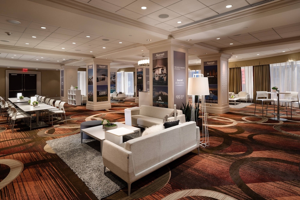 Sheraton New York Times Square Hotel — Restaurant & bars in New York City, New York State