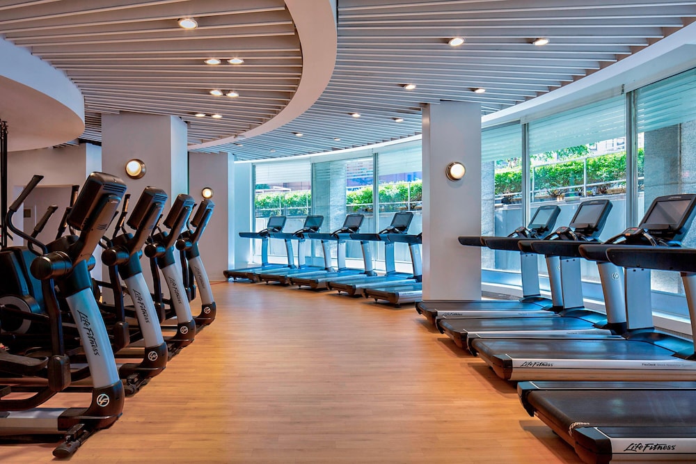 Sheraton New York Times Square Hotel — Sports & recreation in New York City, New York State