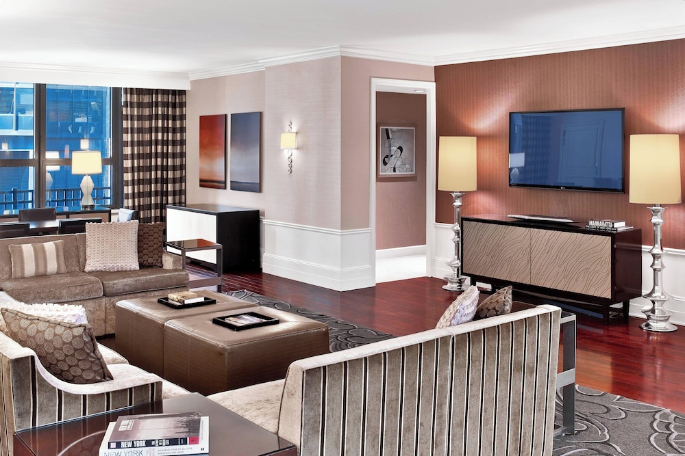Sheraton New York Times Square Hotel — Hotel rooms in New York City, New York State