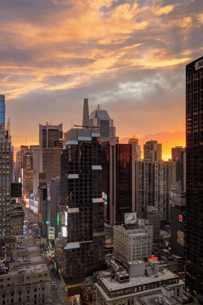 Sheraton New York Times Square Hotel — Attractions in the area in New York City, New York State