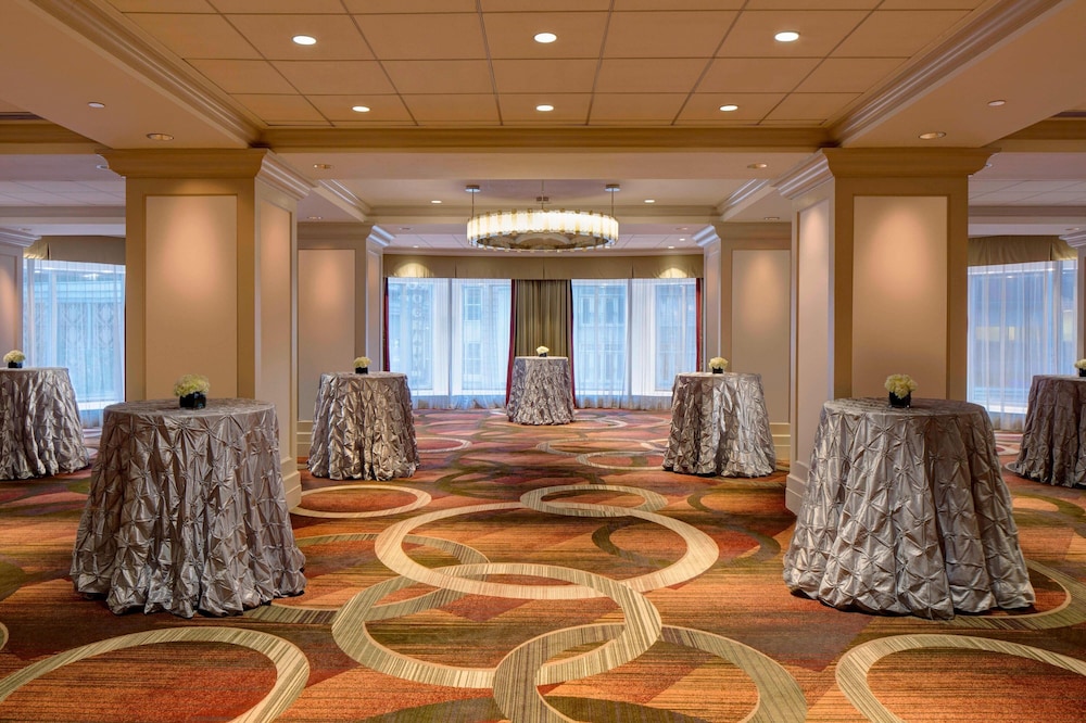 Sheraton New York Times Square Hotel — Hotel building in New York City, New York State