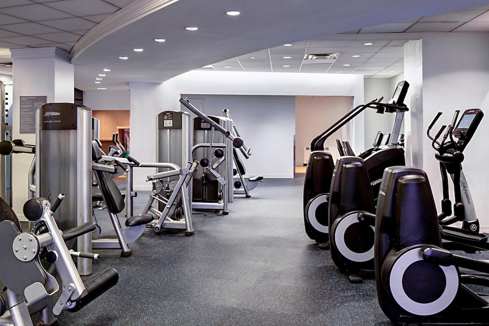 Sheraton New York Times Square Hotel — Sports & recreation in New York City, New York State